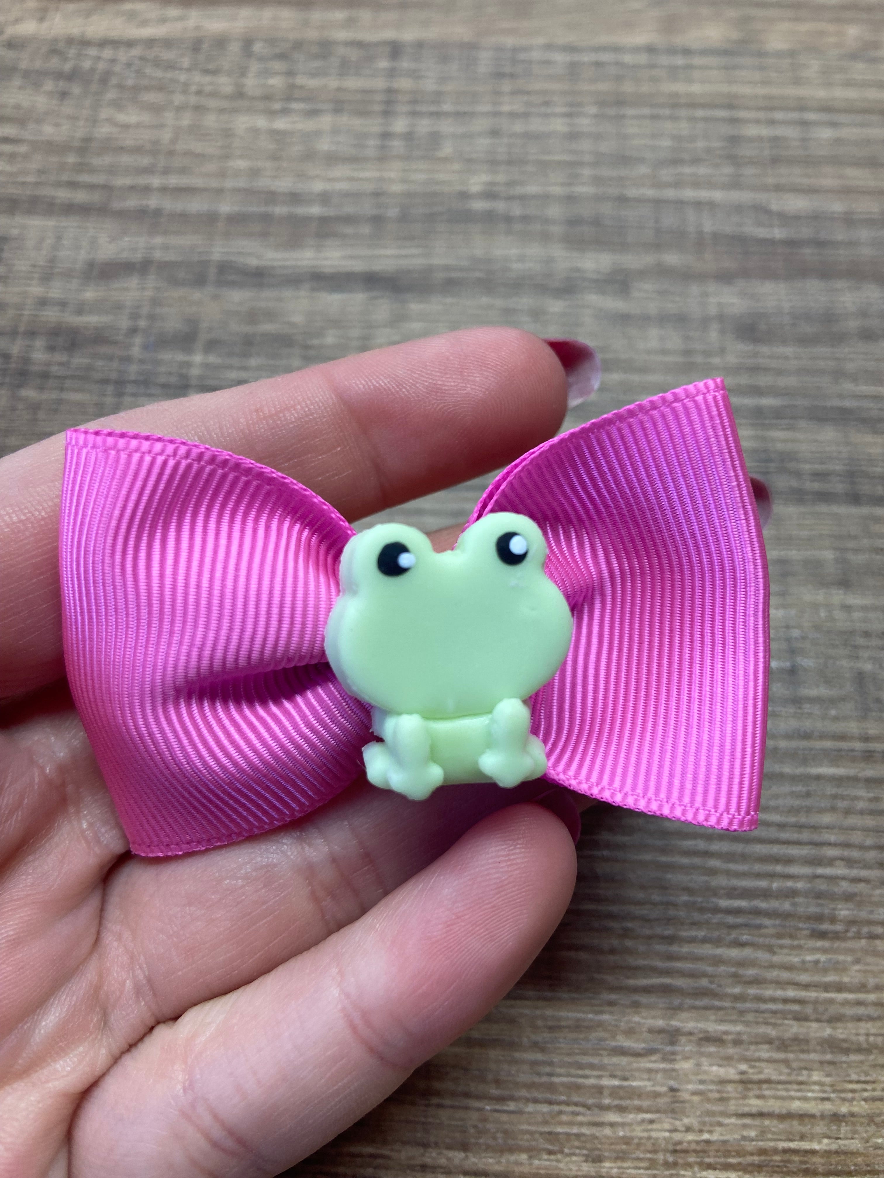 Laços de cabelo pequeno sapinho