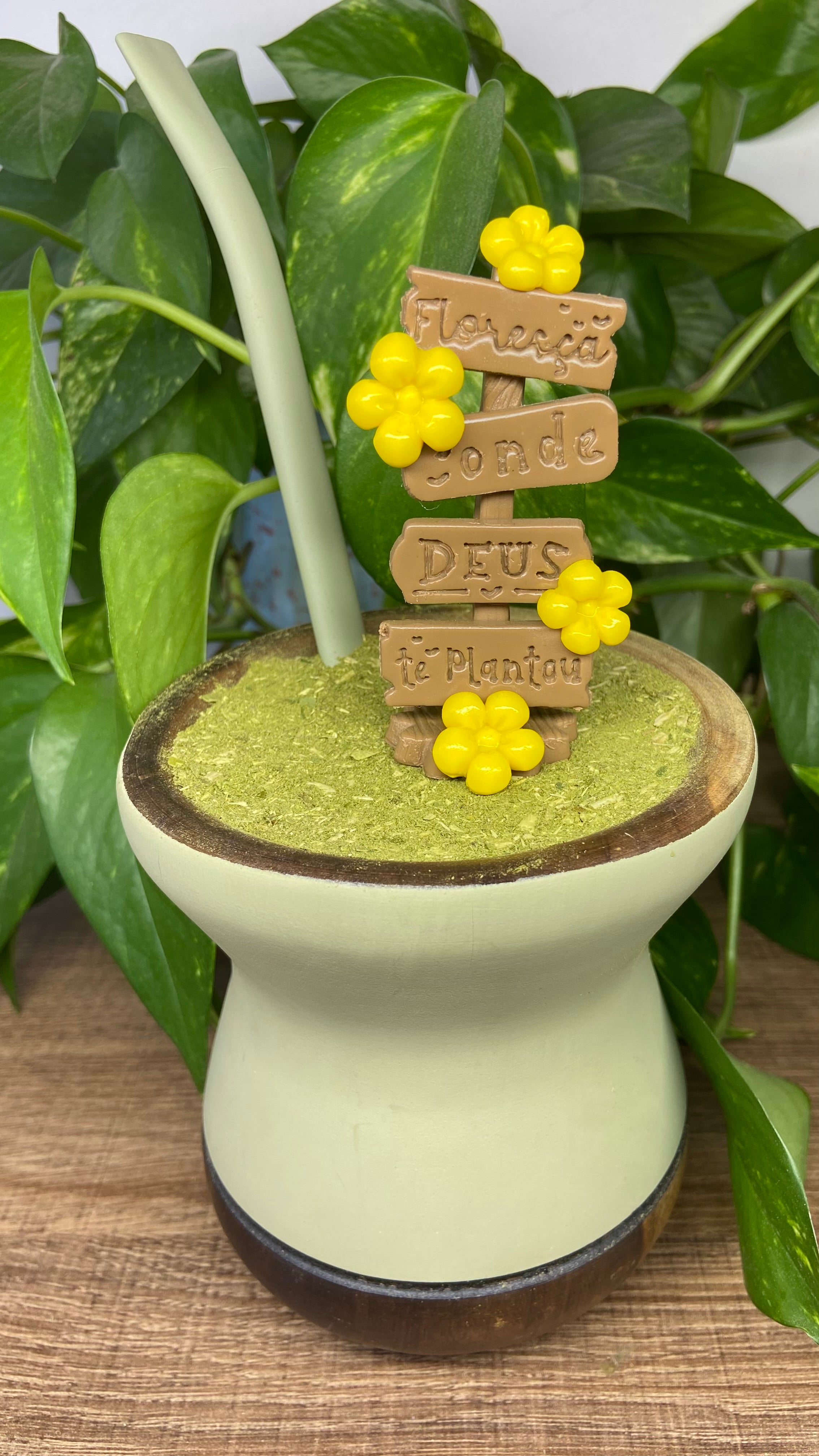 Plaquinha floresça onde| enfeite de chimarrão