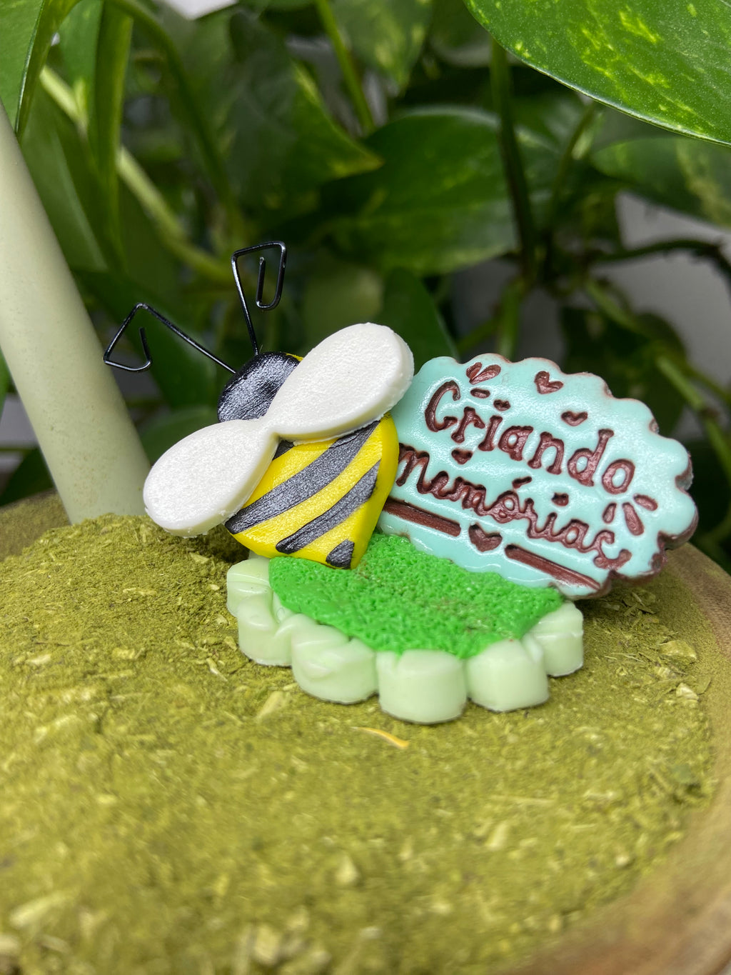 Criando memórias Abelha | enfeite de chimarrão