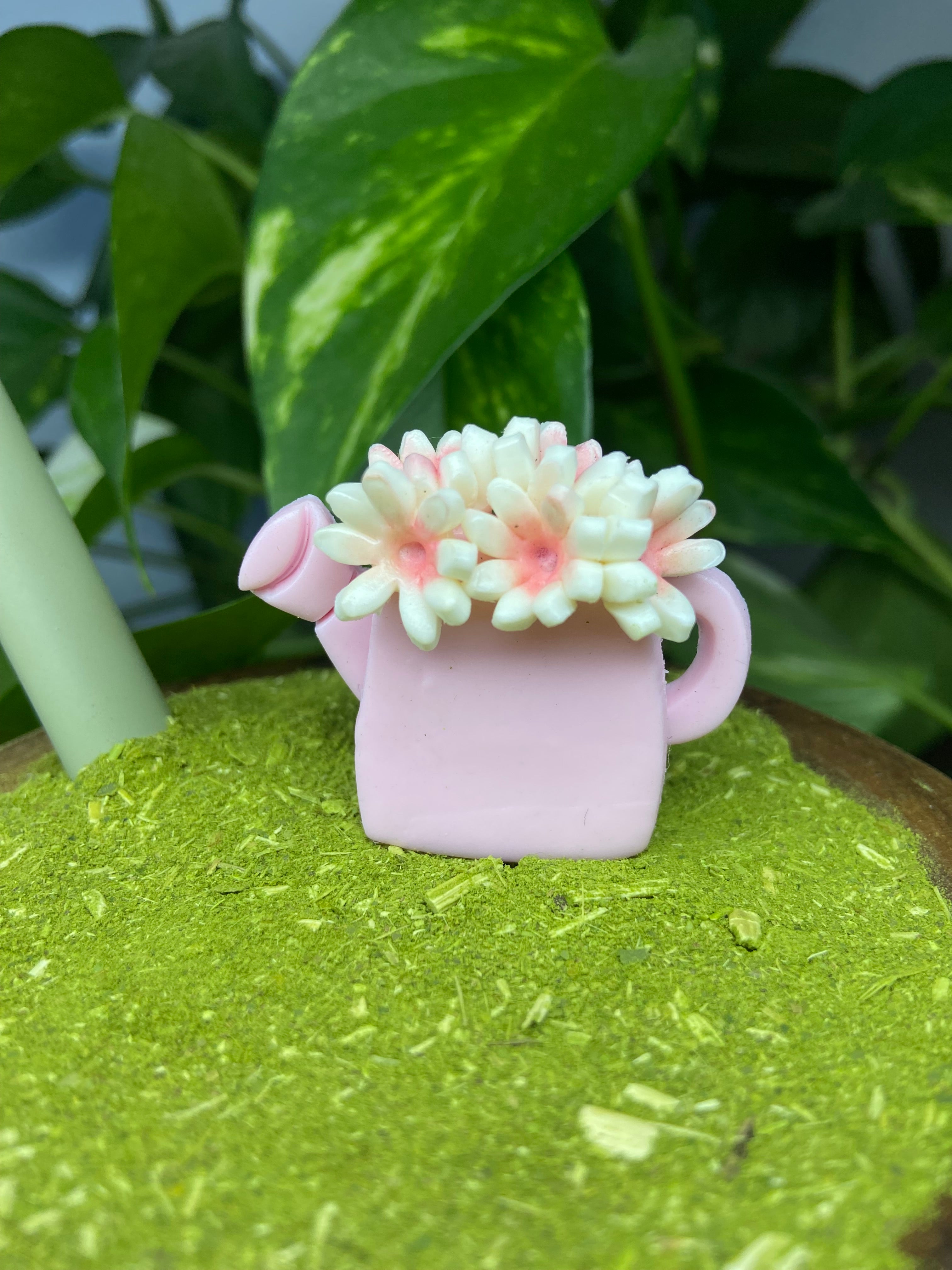 Regador com flor | enfeite de chimarrão