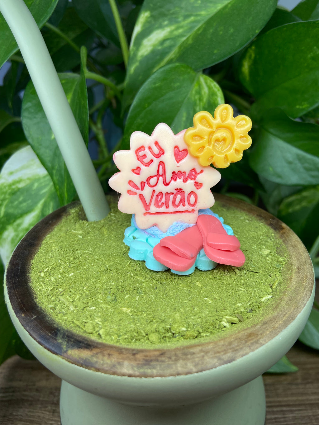 Eu Amo Verão Chinelo| enfeite de chimarrão