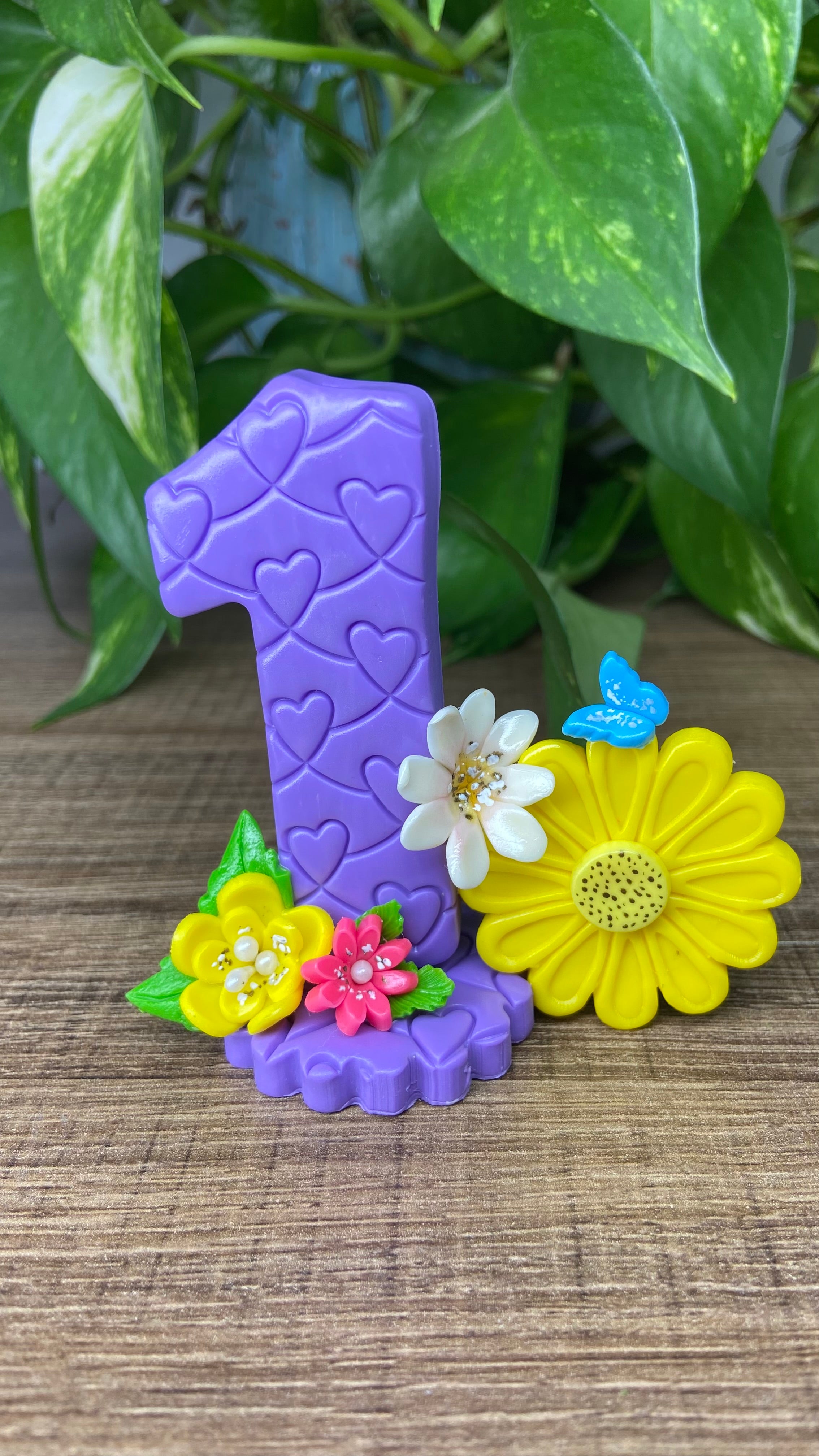 Vela de 1 aninho com flores