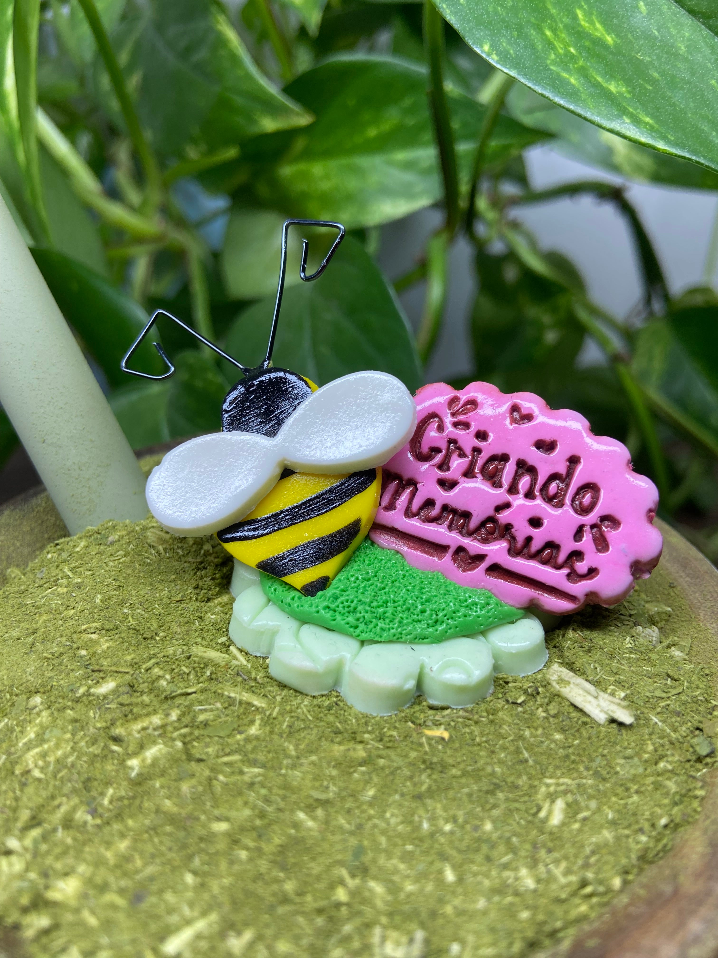 Criando memórias Abelha | enfeite de chimarrão