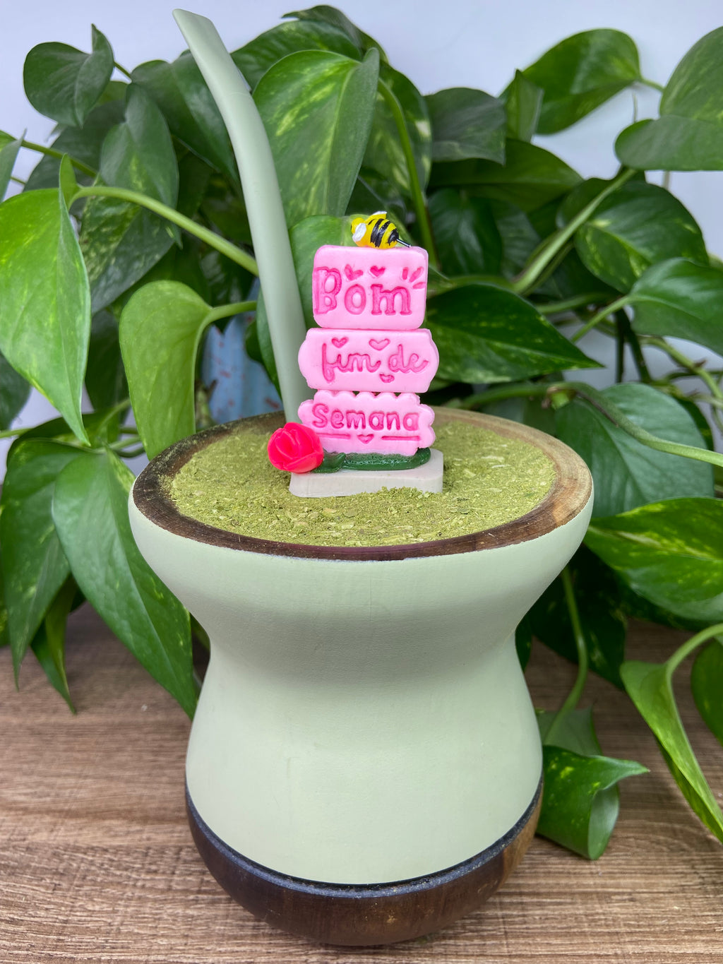 Bom final de semana | enfeite de chimarrão