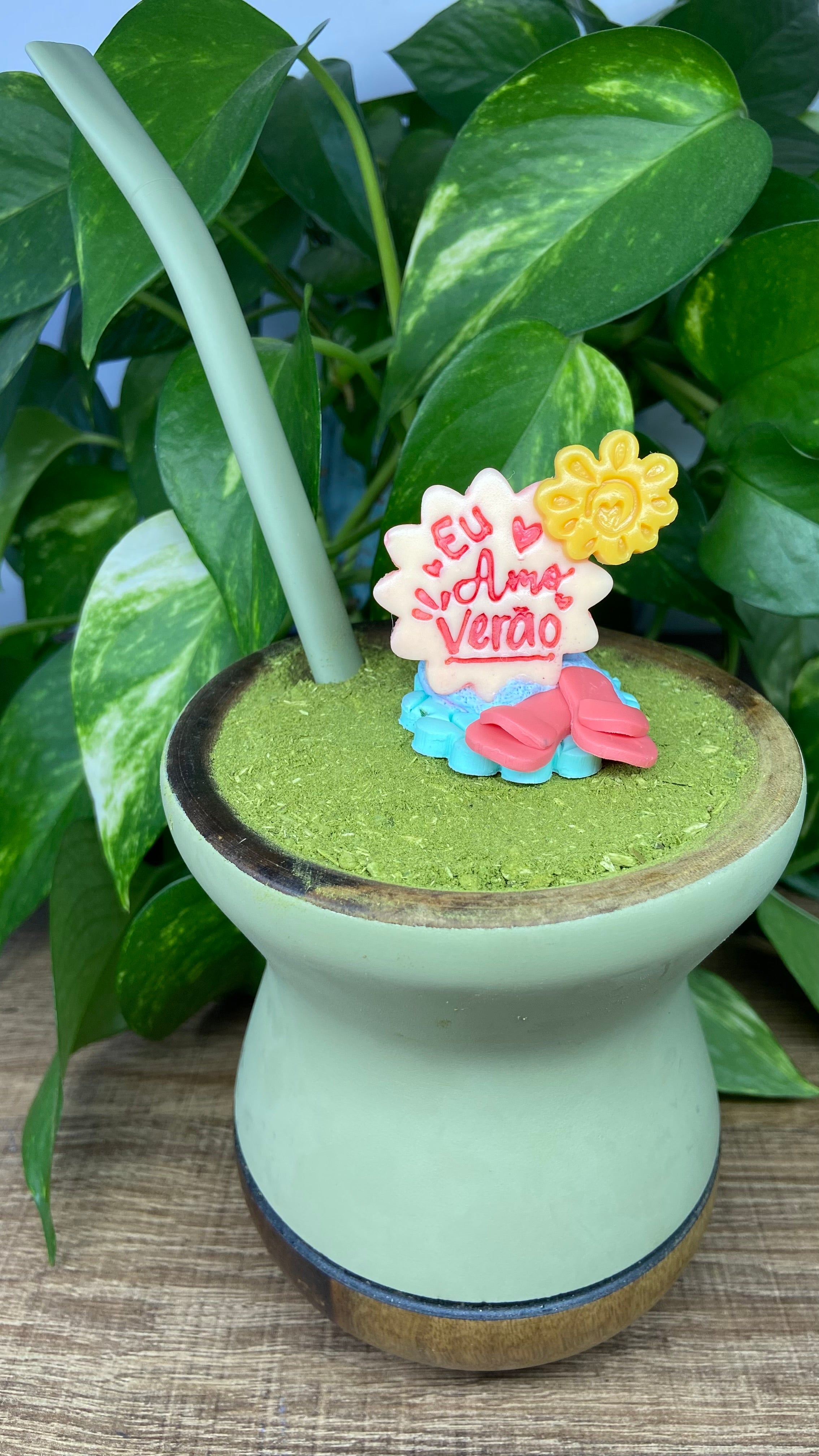 Eu Amo Verão Chinelo| enfeite de chimarrão