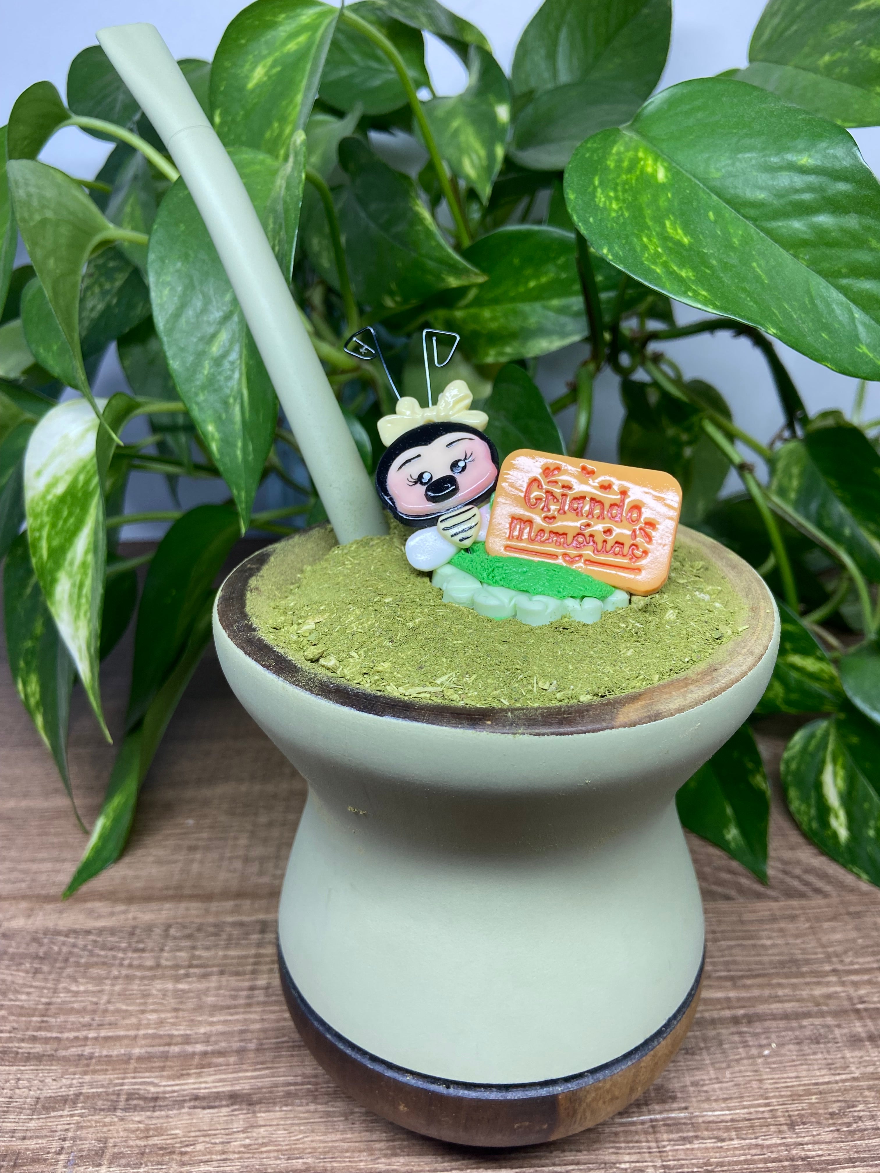 Criando memórias Abelha 2 | enfeite de chimarrão