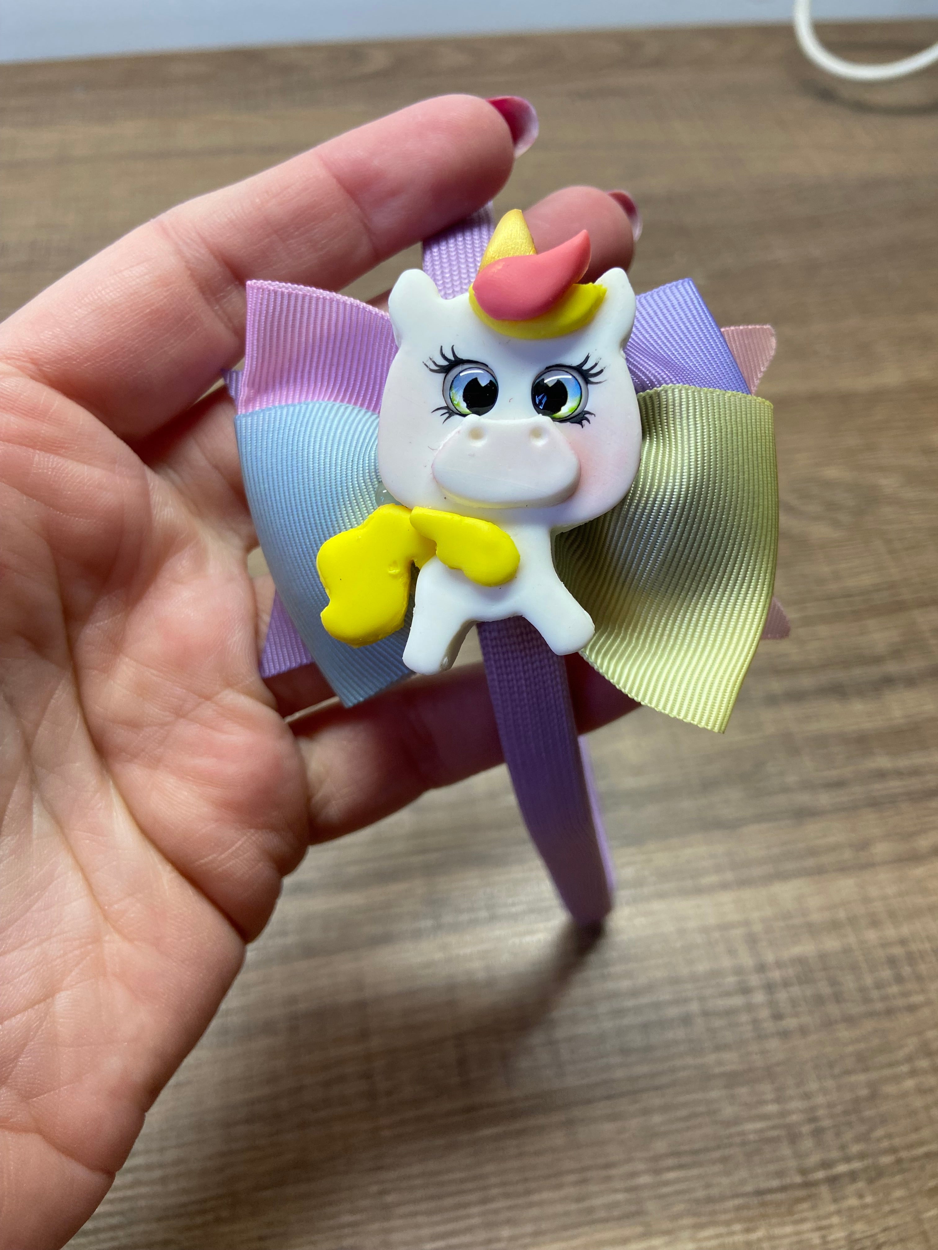 Tiara infantil Unicórnio